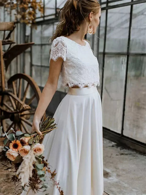 Alba – Brautkleid mit Spitzenoberteil und fließendem Maxirock