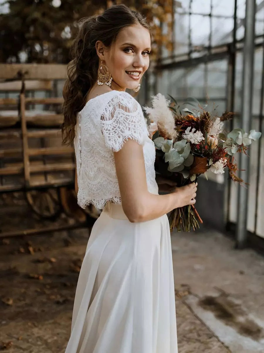 Alba – Brautkleid mit Spitzenoberteil und fließendem Maxirock
